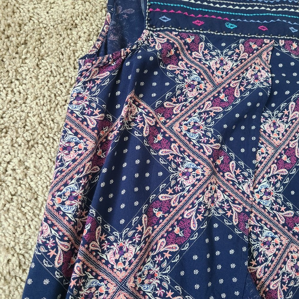 Split Back Tank - Picture 12 of 15